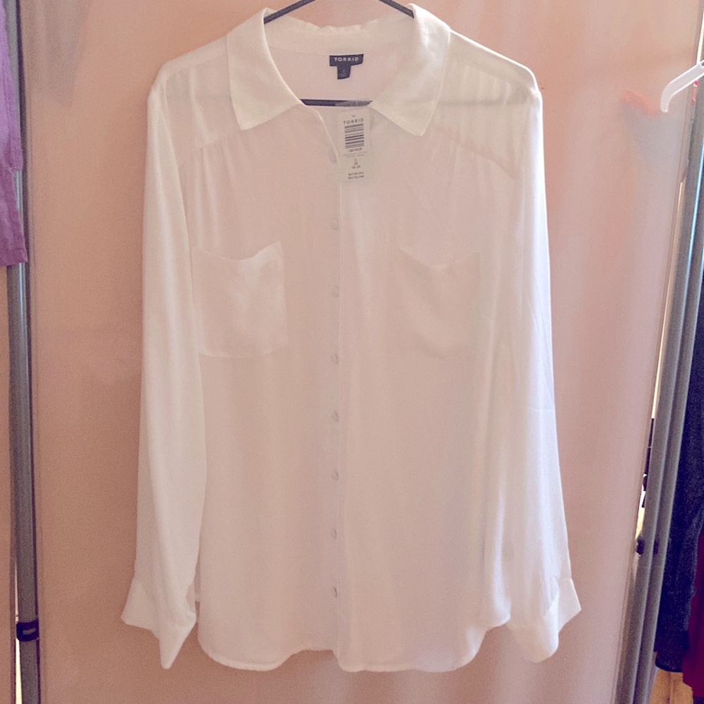 NEW WITH TAGS - TORRID BLOUSE SIZE 2 (2x)